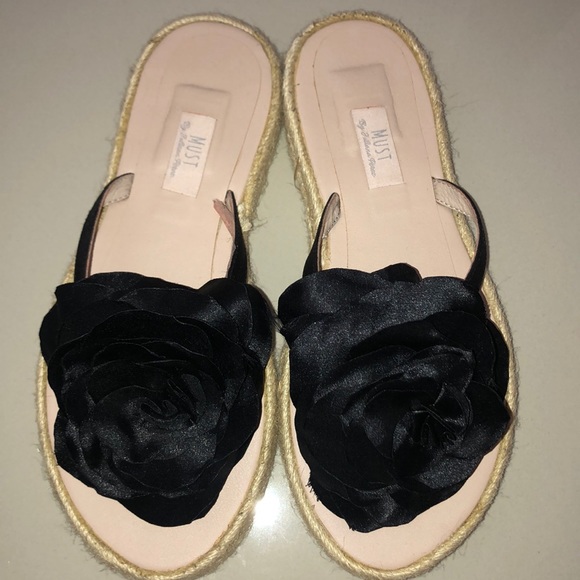 New Never used Hand Made Flower Espadrille Sandals - Picture 1 of 4